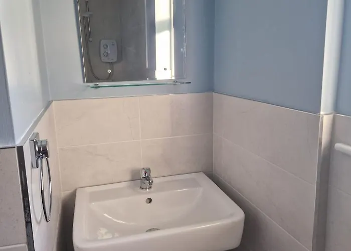 Shoreline Holiday home